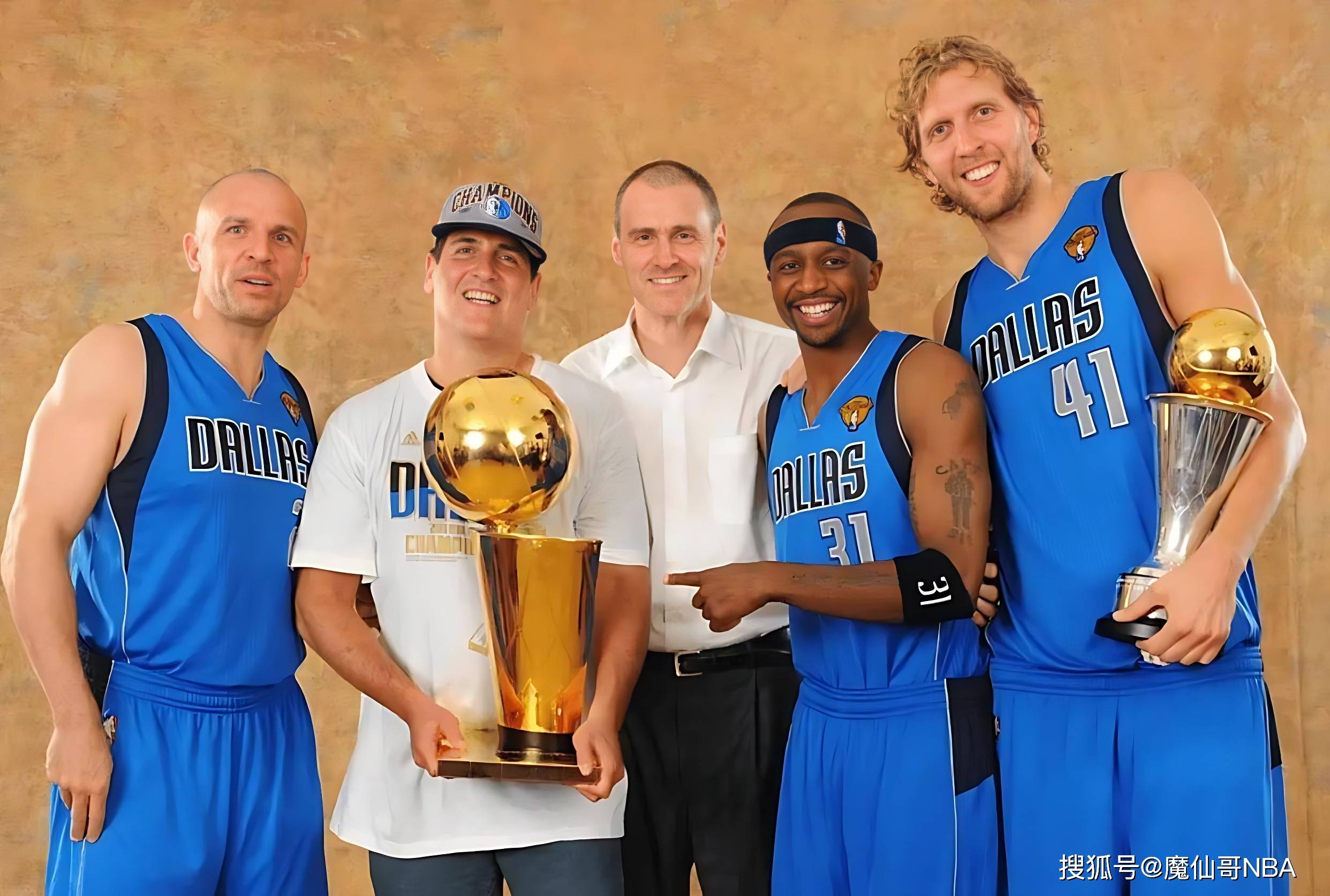 九游体育NBA季后赛赛程吃紧;罗马冲刺阶段战术微调;更衣室稳定;医务组通报恢复的简单介绍