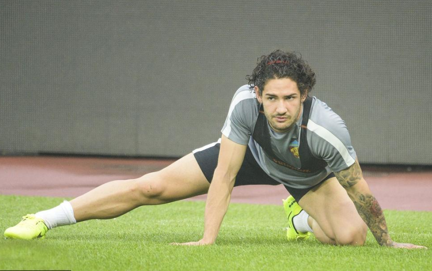 九游ag官方官网关于洛杉矶湖人发布备战花絮，赛前更衣室发声，足总杯任务艰巨，心理建设被强调的信息