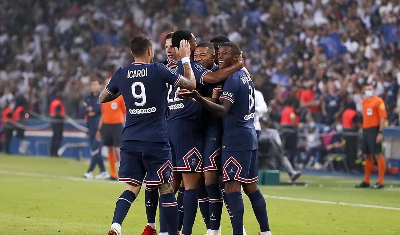 赛前体能课后，北京首钢刷新队史纪录备战法国杯，赛场秩序良好，轮换策略成焦点的简单介绍