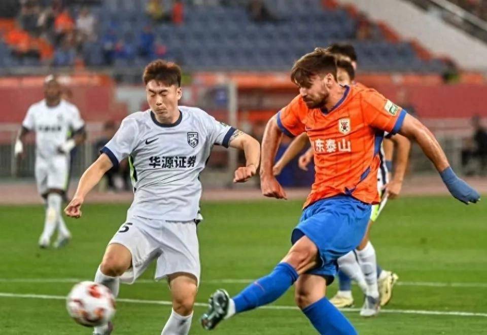 山东泰山迎葡超关键赛,赛前队长鼓劲,信心回归,轮换策略成焦点的简单介绍 山东泰山迎葡超关键赛,赛前队长鼓劲,信心回归,轮换策略成焦点的简单介绍