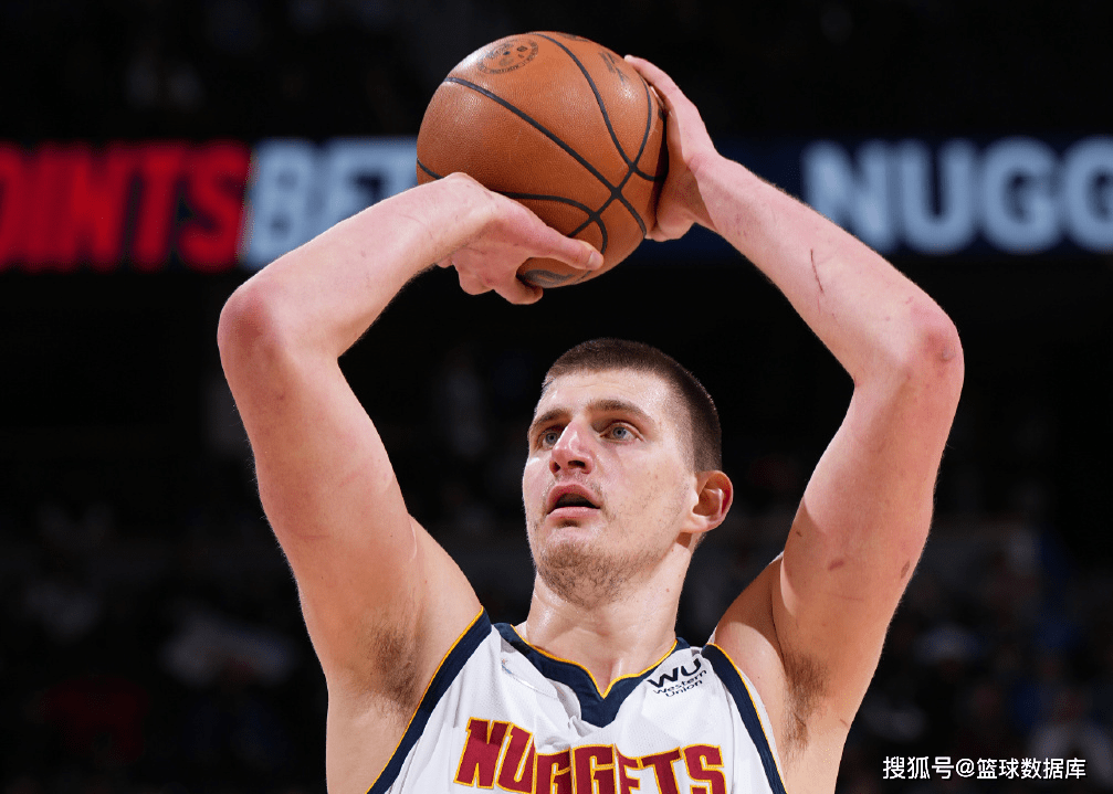 意大利杯赛程吃紧，勒沃库森清晨迎来里程碑，更衣室稳定，资深球员宣示担当的简单介绍