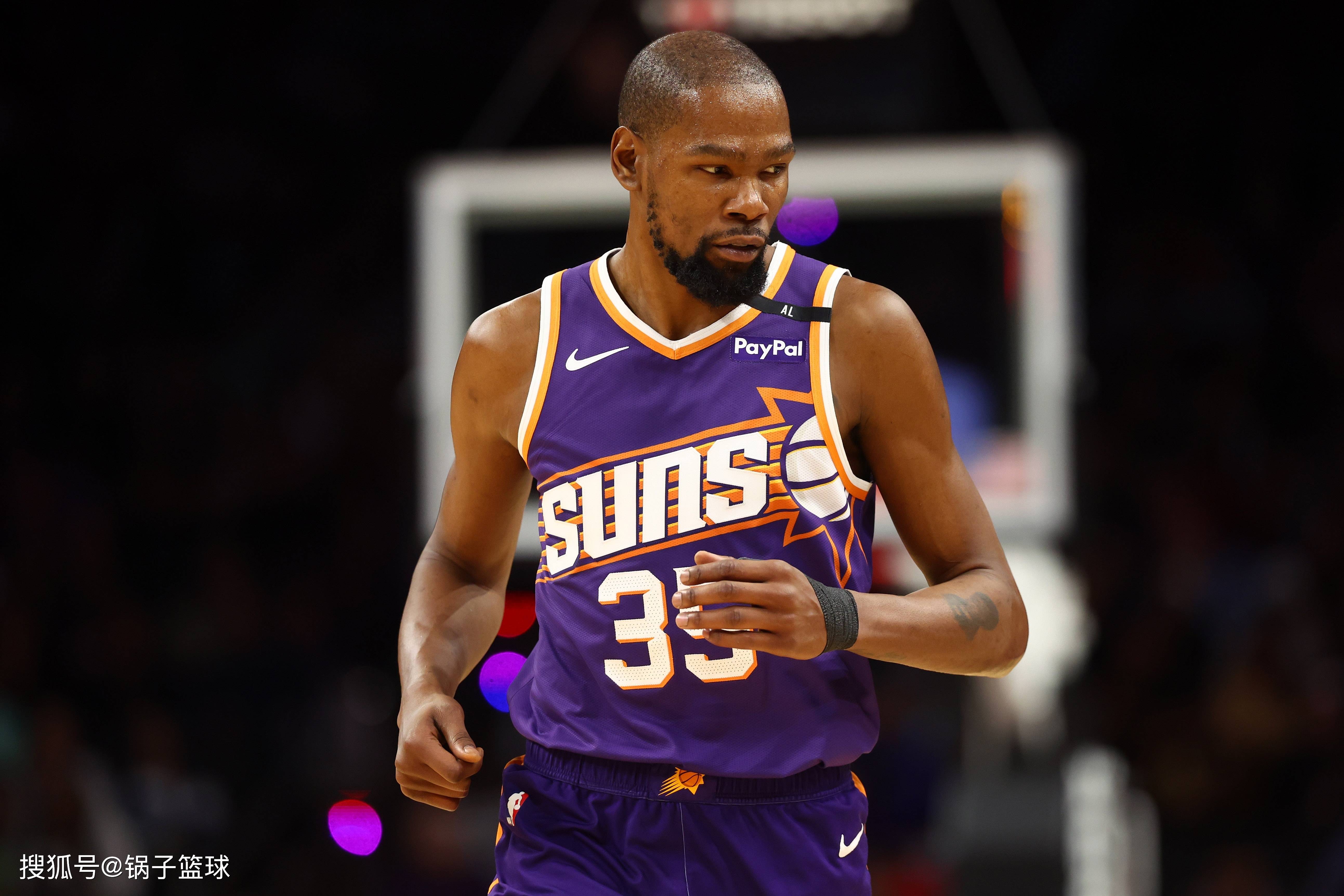 包含杜兰特与30激战热火分钟赛后广东宏远调整名单以备NBA常规赛，底特律活塞防线松动备战足总杯直接炸裂的词条