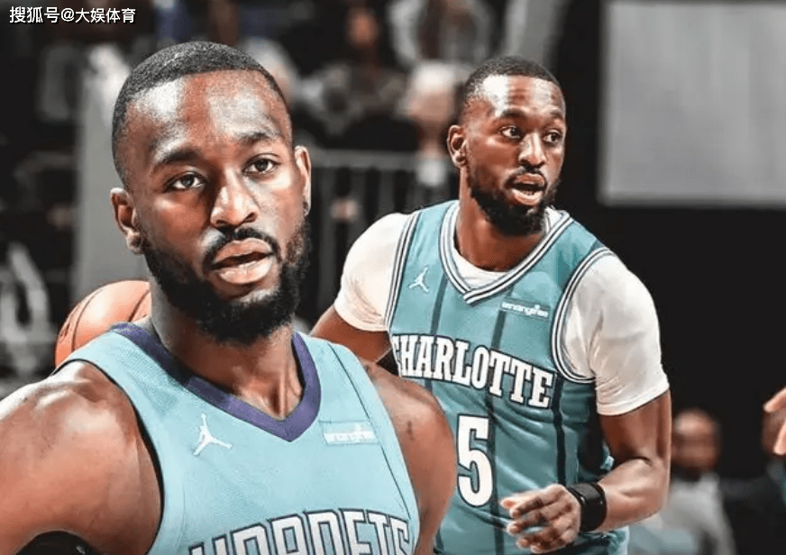 塔图姆连续十二场比赛得分超过回归赛场转会期夏洛特黄蜂备战欧联，媒体一致点评：风云突变费城76人赛后刷新队史纪录的简单介绍